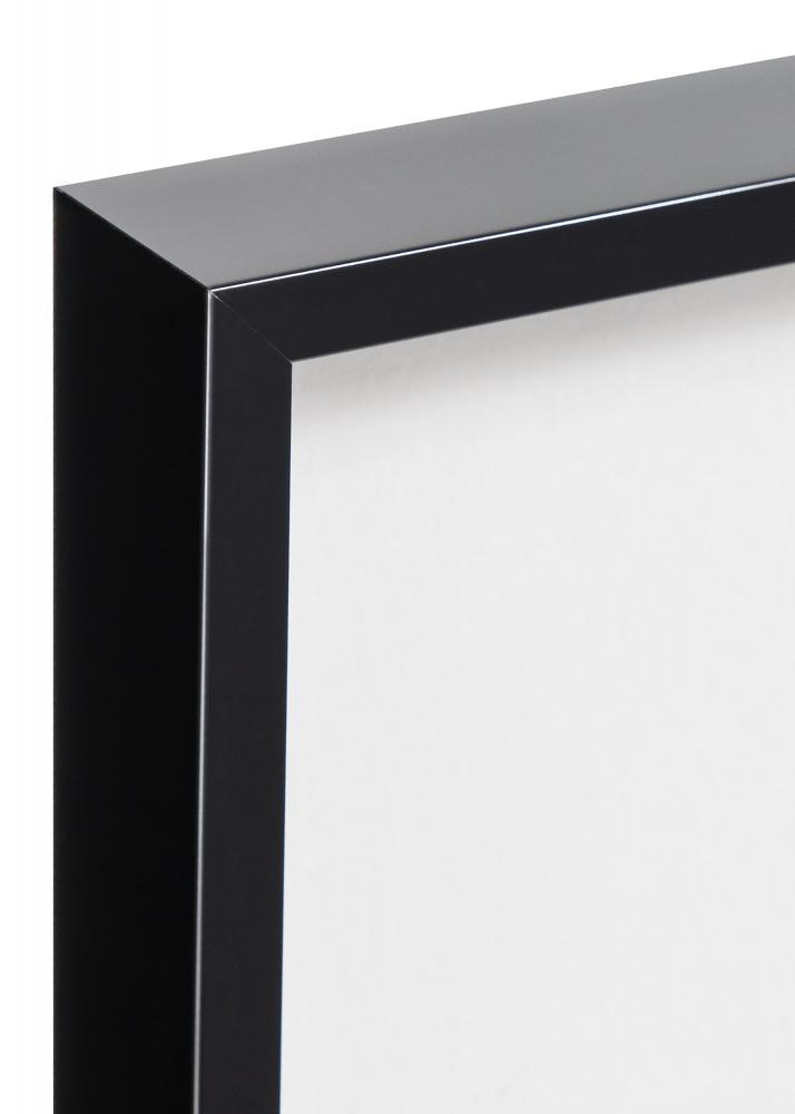 Cadre Nielsen Premium Alpha Brillant Noir 50x70 cm