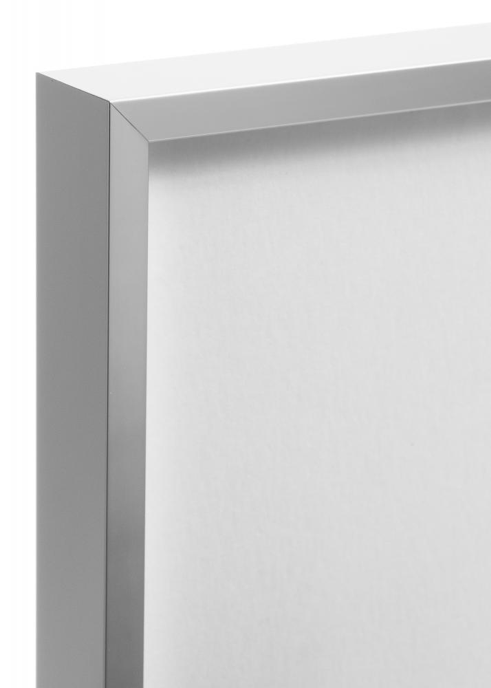 Cadre Nielsen Premium Alpha Brillant Argent 50x50 cm