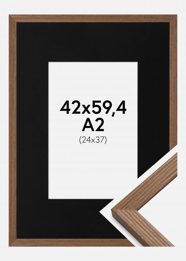 Cadre Fiorito Chêne Foncé 42x59,4 cm (A2) - Passe-partout Noir 25x38 cm