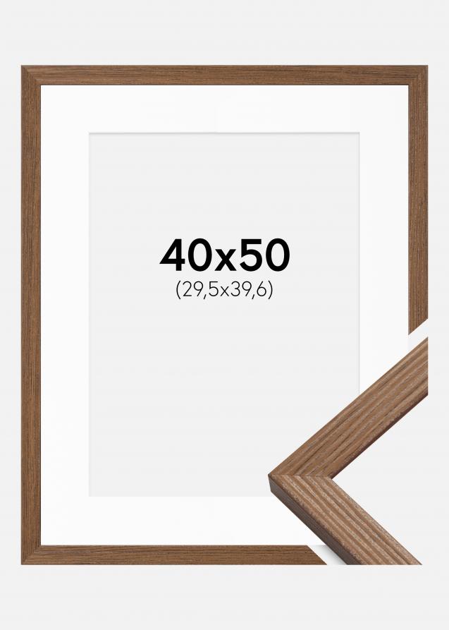 Cadre Fiorito Chêne Foncé 40x50 cm - Passe-partout Blanc 12x16 pouces