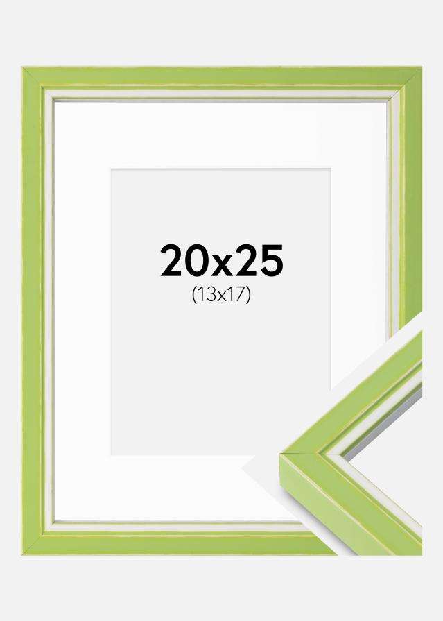 Cadre Diana Vert clair 20x25 cm - Passe-partout Blanc 14x18 cm
