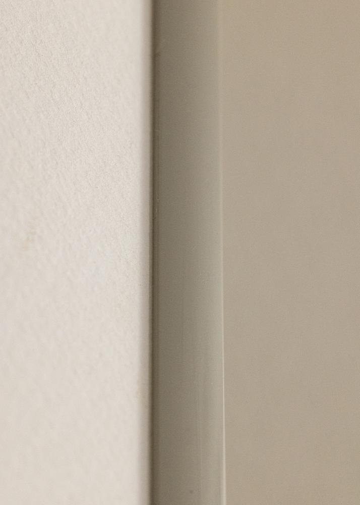 Cadre New Lifestyle gris terre 18x24 cm - Passe-partout Blanc 13x17 cm