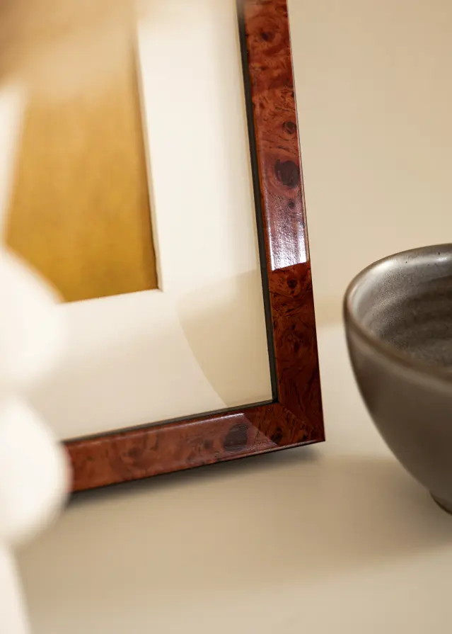 Cadre Hermes Noyer 60x70 cm - Passe-partout Blanc B2 500x707 mm