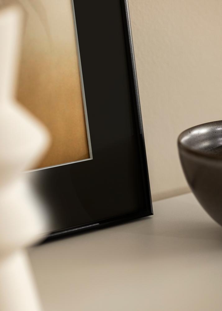 Cadre Visby Blanc 30x40 cm - Passe-partout Noir 21x30 cm