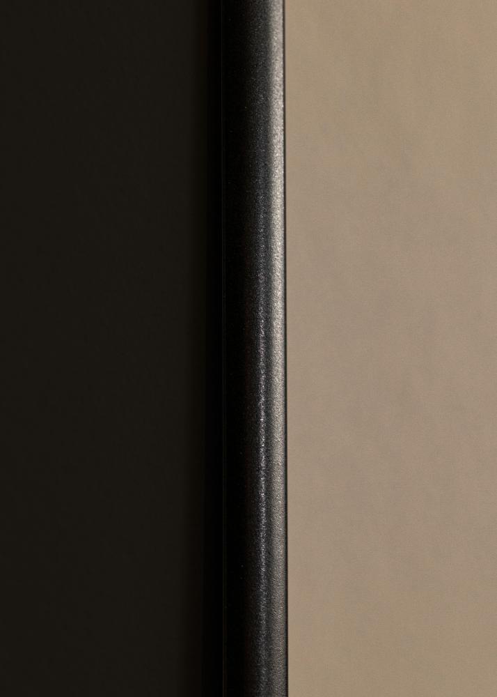 Cadre Visby Blanc 30x40 cm - Passe-partout Noir 21x30 cm