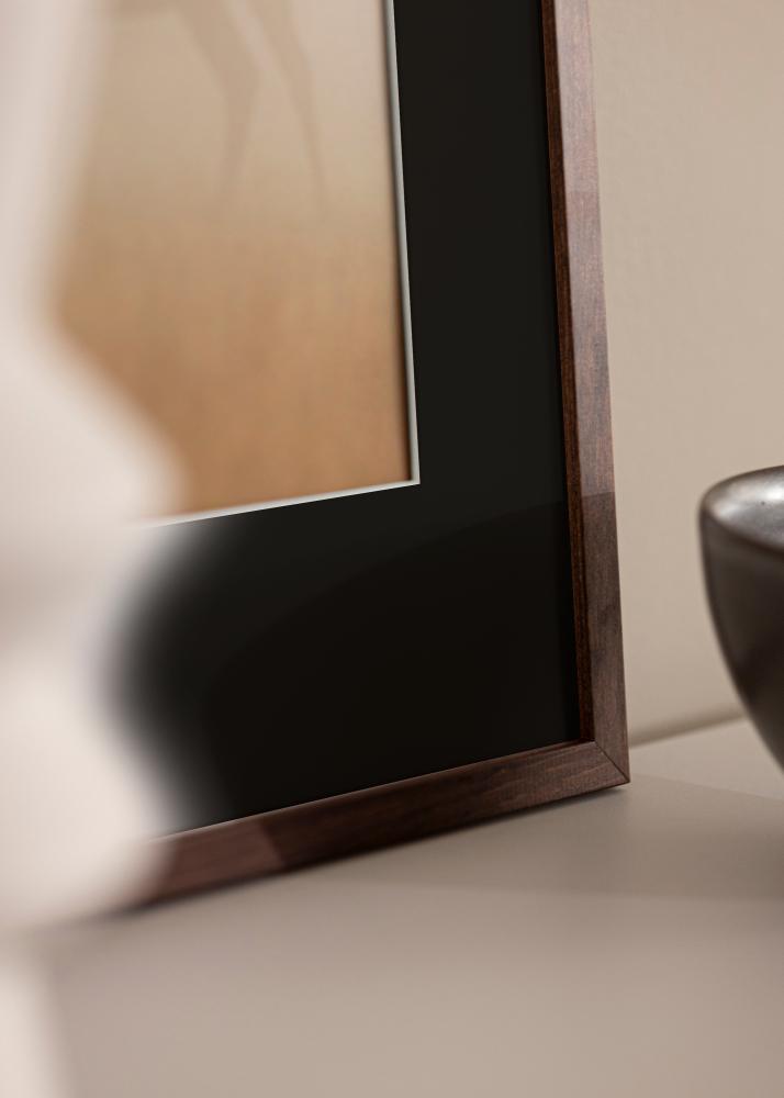 Cadre Galant Noyer 50x60 cm - Passe-partout Noir 14x18 pouces