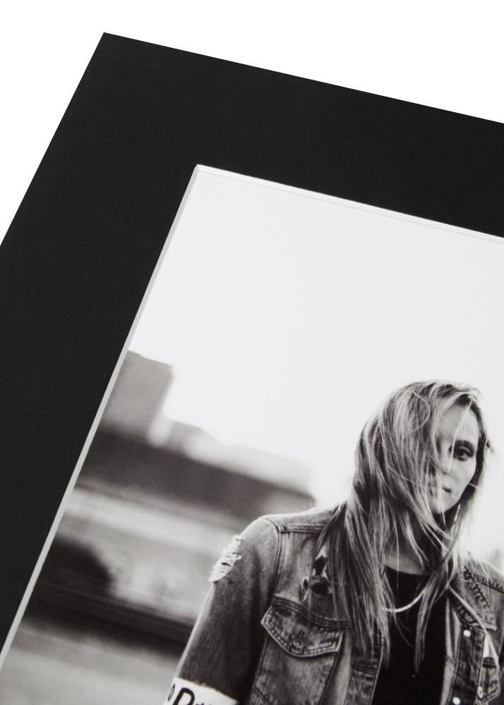 Passe-partout XXL Noir (noyau blanc) 50x50 cm (29x29)