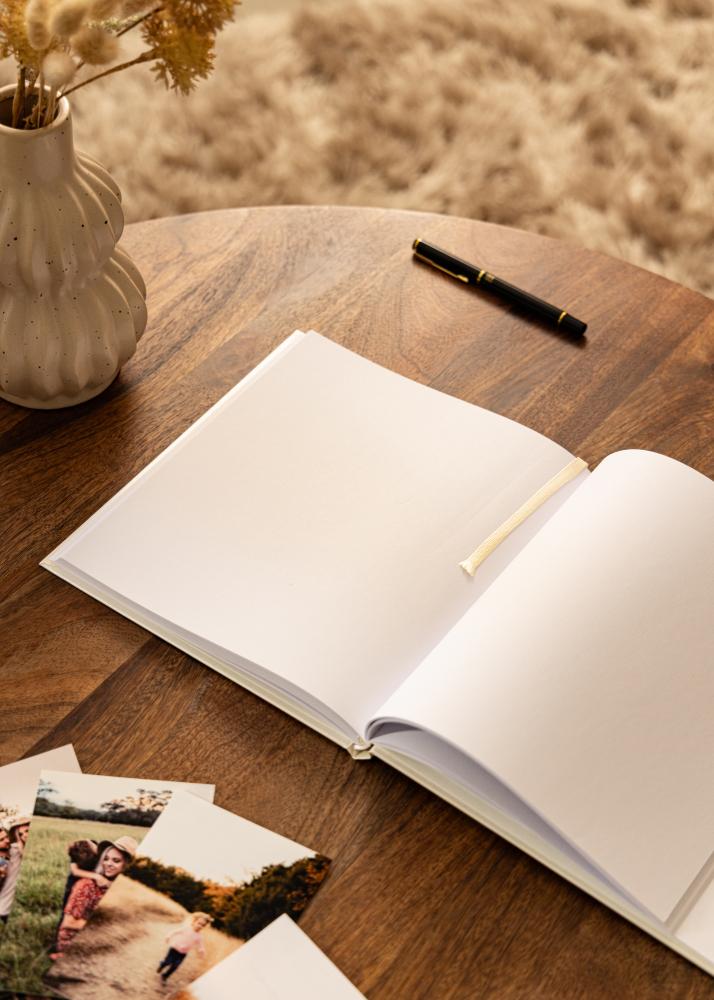 White Love Livre d'or - 23x25 cm (176 pages blanches / 88 feuilles)