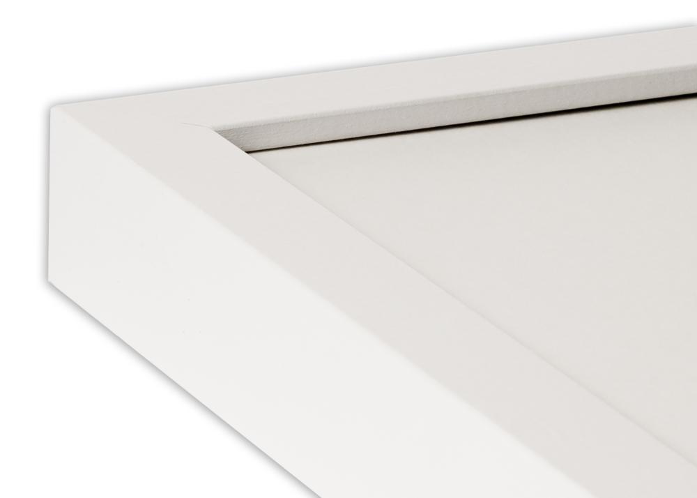 Amanda Box Blanc Collage - 4 Images